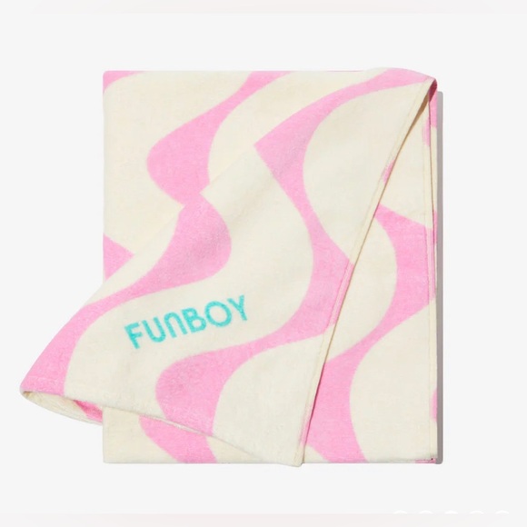 New Funboy Poolside Leisure Club Beach Towel - Picture 4 of 6